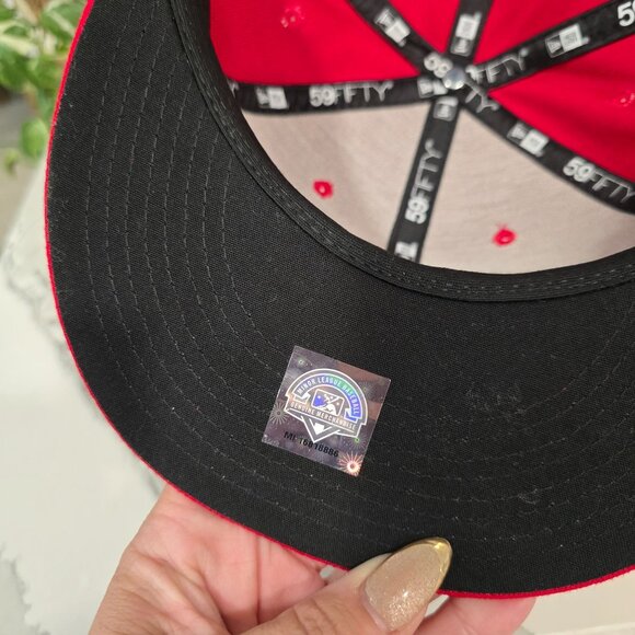 New Era Clearwater Threshers 59FIFTY Red Fitted Hat 7 1/4 With Shark Baseball - Picture 4 of 10